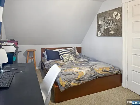189 Martha Avenue Elmwood Park NJ 07407