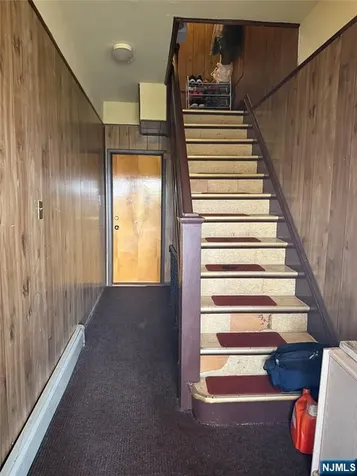 189 Martha Avenue Elmwood Park NJ 07407