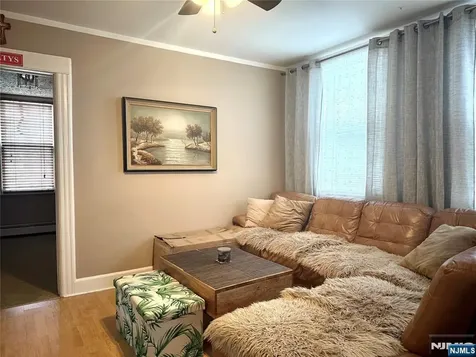 189 Martha Avenue Elmwood Park NJ 07407