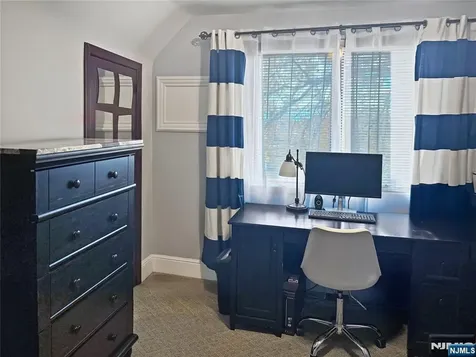189 Martha Avenue Elmwood Park NJ 07407