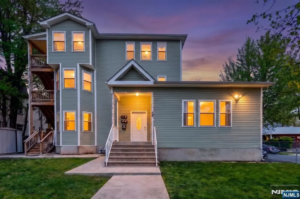 58 Park Avenue East Orange NJ 07017