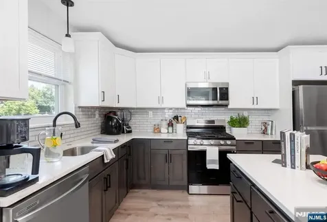 58 Park Avenue East Orange NJ 07017