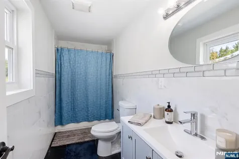 58 Park Avenue East Orange NJ 07017