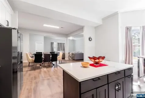 58 Park Avenue East Orange NJ 07017