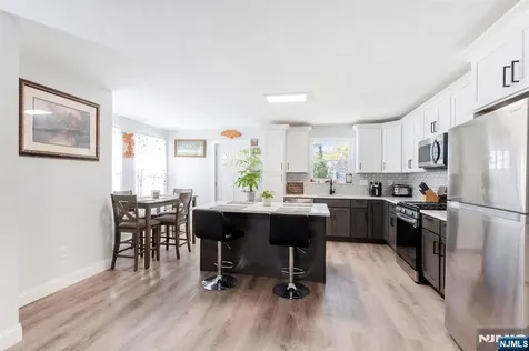 58 Park Avenue East Orange NJ 07017