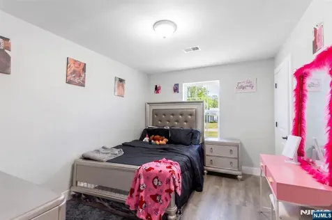 58 Park Avenue East Orange NJ 07017