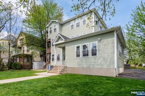 58 Park Avenue East Orange NJ 07017