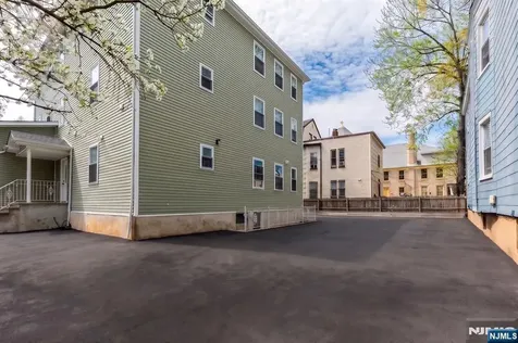 58 Park Avenue East Orange NJ 07017