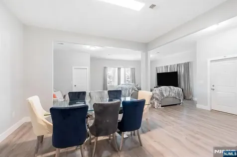 58 Park Avenue East Orange NJ 07017