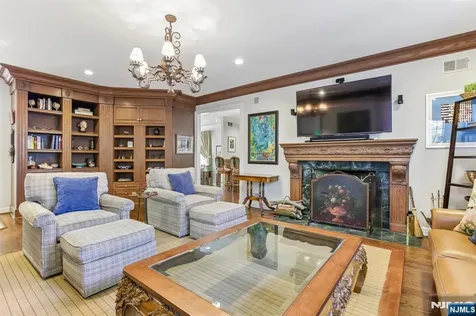 4 Fordham Road Livingston NJ 07039