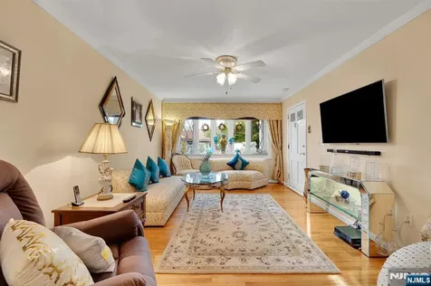 347 Mansfield Avenue Secaucus NJ 07094