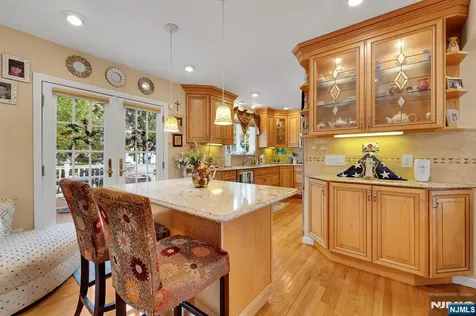 347 Mansfield Avenue Secaucus NJ 07094