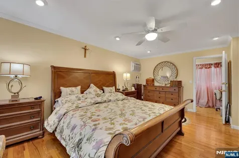 347 Mansfield Avenue Secaucus NJ 07094