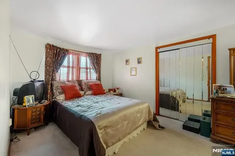 347 Mansfield Avenue Secaucus NJ 07094