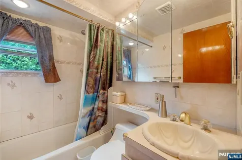 347 Mansfield Avenue Secaucus NJ 07094