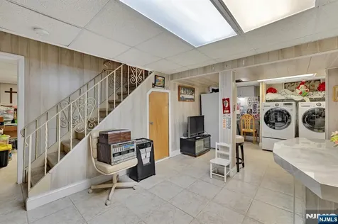 347 Mansfield Avenue Secaucus NJ 07094