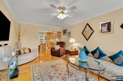 347 Mansfield Avenue Secaucus NJ 07094