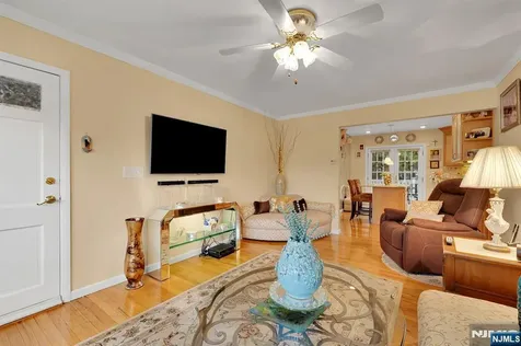 347 Mansfield Avenue Secaucus NJ 07094