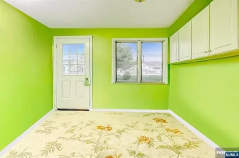 37 Cedar Drive Rochelle Park NJ 07662