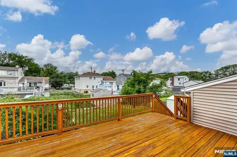 37 Cedar Drive Rochelle Park NJ 07662