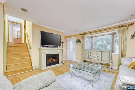 37 Cedar Drive Rochelle Park NJ 07662