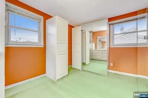 37 Cedar Drive Rochelle Park NJ 07662