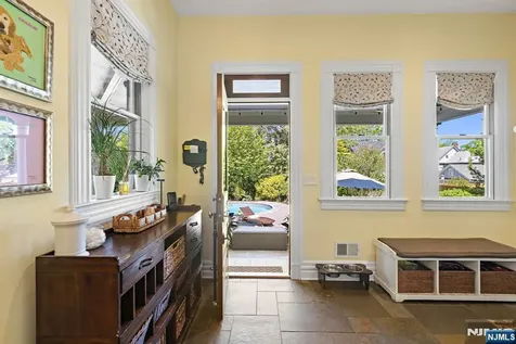70 Ridge Rutherford NJ 07070