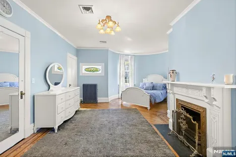70 Ridge Rutherford NJ 07070