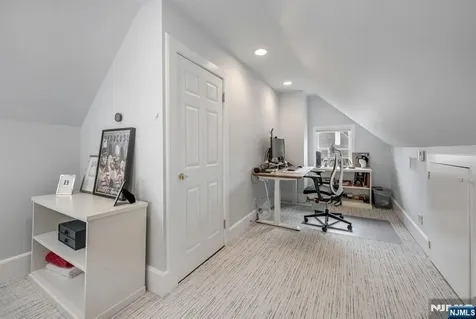 123 Liberty Street Ridgewood NJ 07450