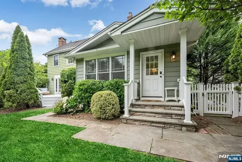123 Liberty Street Ridgewood NJ 07450
