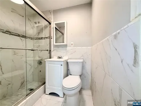 224 Macarthur Avenue Garfield NJ 07026