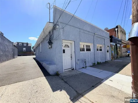224 Macarthur Avenue Garfield NJ 07026