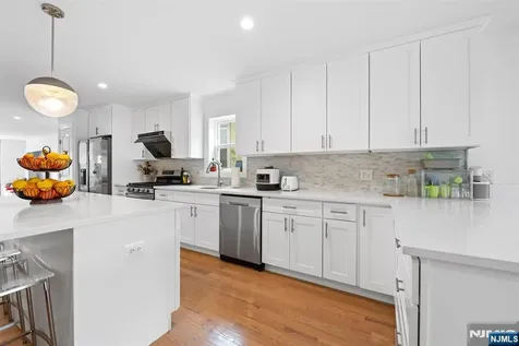 1516 71st Street North Bergen NJ 07047