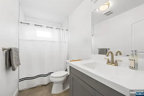 1516 71st Street North Bergen NJ 07047