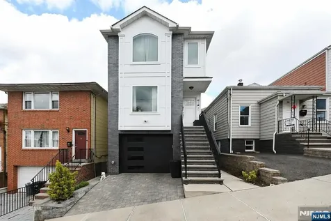 1516 71st Street North Bergen NJ 07047