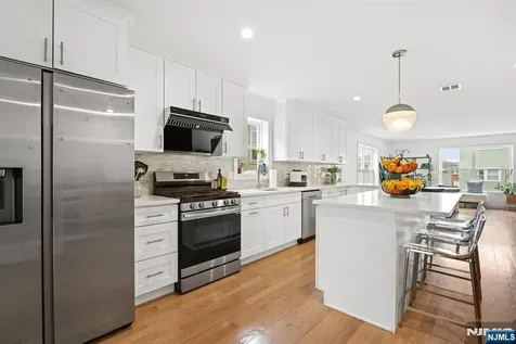1516 71st Street North Bergen NJ 07047