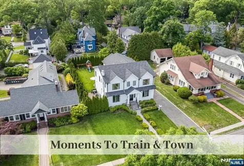 208 N Walnut Street Ridgewood NJ 07450