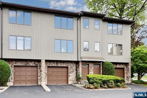 290 Hamilton Place Hackensack NJ 07601