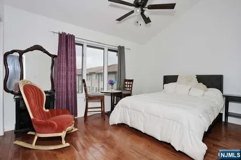 290 Hamilton Place Hackensack NJ 07601