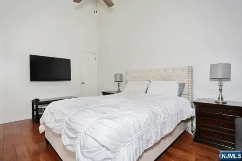 290 Hamilton Place Hackensack NJ 07601