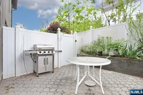 290 Hamilton Place Hackensack NJ 07601