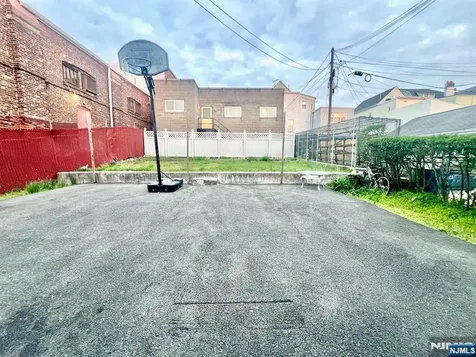200 Maple Street Kearny NJ 07032