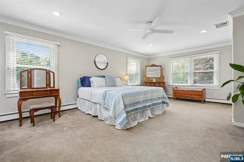 11 Lake Trail Wayne NJ 07470