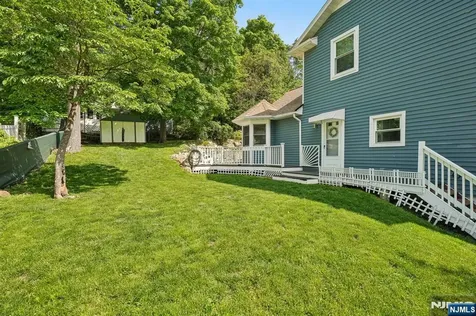 11 Lake Trail Wayne NJ 07470