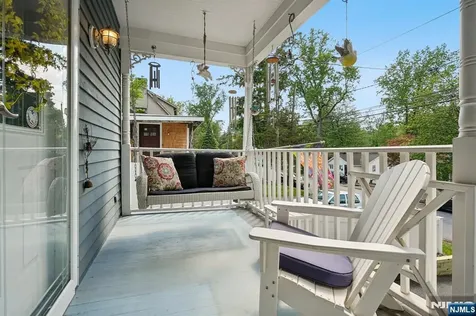 11 Lake Trail Wayne NJ 07470