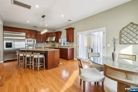 28 George Street Saddle Brook NJ 07663