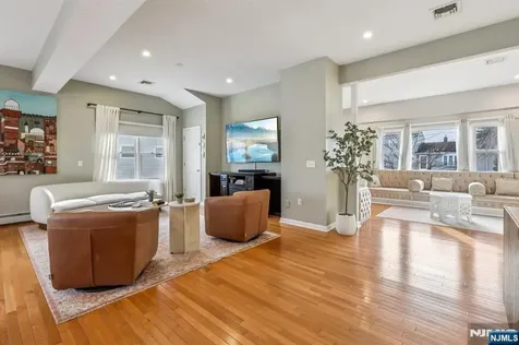 28 George Street Saddle Brook NJ 07663