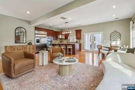28 George Street Saddle Brook NJ 07663