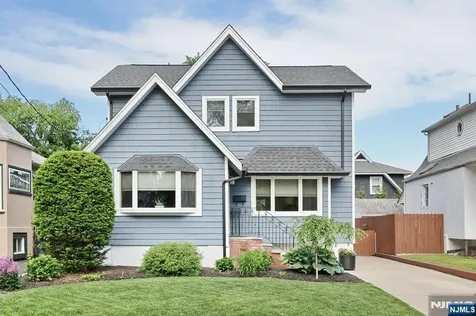 94 Smith Avenue Bergenfield NJ 07621