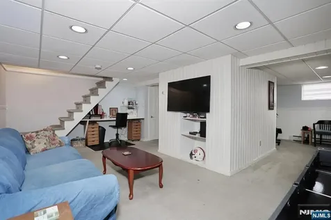94 Smith Avenue Bergenfield NJ 07621